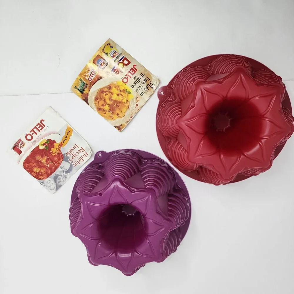 Jello‎ Molds Bundt Christmas Holiday Fruit Cake Salad - Lot of 2